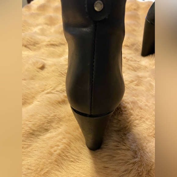 Ted Baker London | black leather ankle boots size 4 - Picture 3 of 7